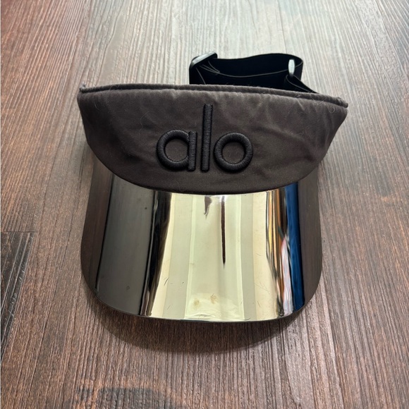 ALO Yoga Accessories - Alo Airlift Solar Visor